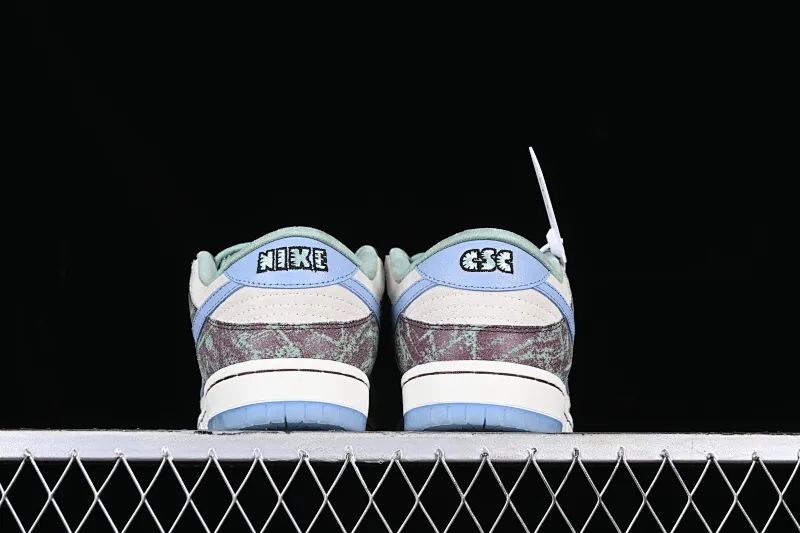 All Categories Nk SB Dunk Series Nk SB Dunk Low Low-top sneakers Crenshaw Skate Club x Nk SB Dunk Low joint model SB low-top sports and leisure sneakers FN4193-100